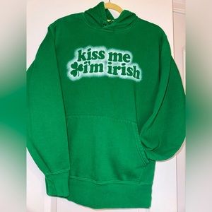 Old Navy Hoodie Sweatshirt Green Kiss Me I’m Irish St. Patrick’s …
